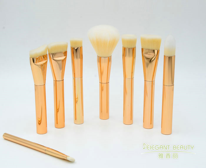 為何明星和網紅都偏愛這款化妝刷套裝？