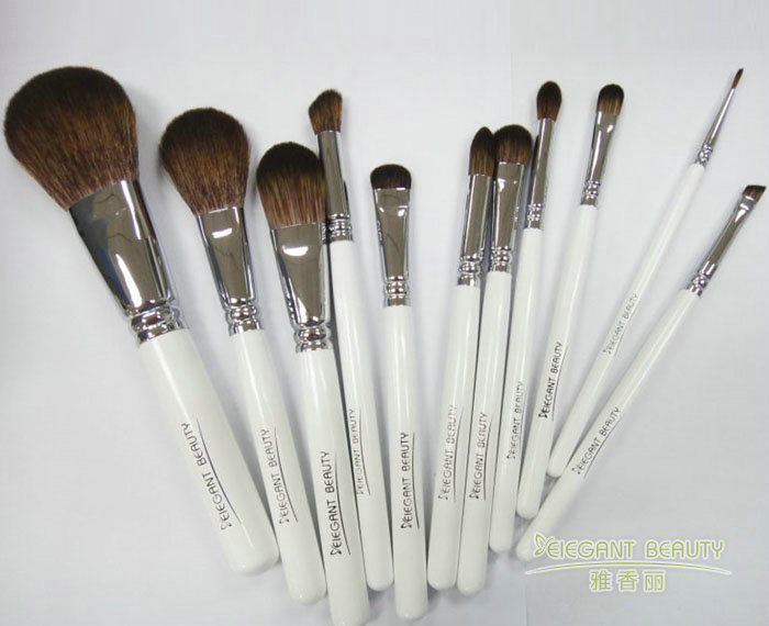 便攜式化妝刷套裝的磁吸設計如何避免刷頭松動？