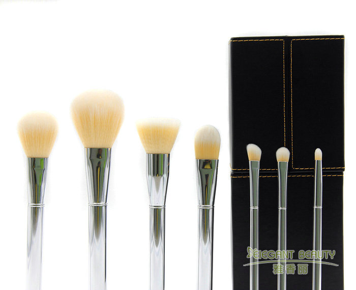 化妝刷定制的價格解析：定制刷具到底值不值得？